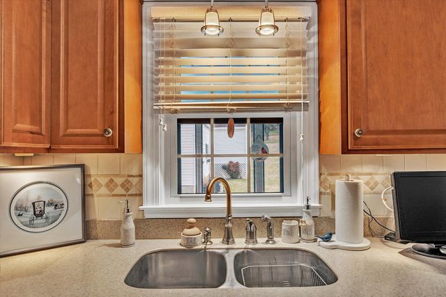 40 Fairfield LN, Troutville, VA 24175
