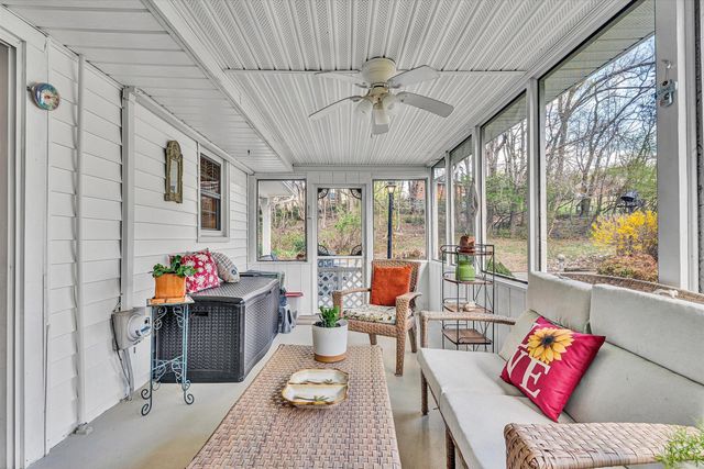 40 Fairfield LN, Troutville, VA 24175