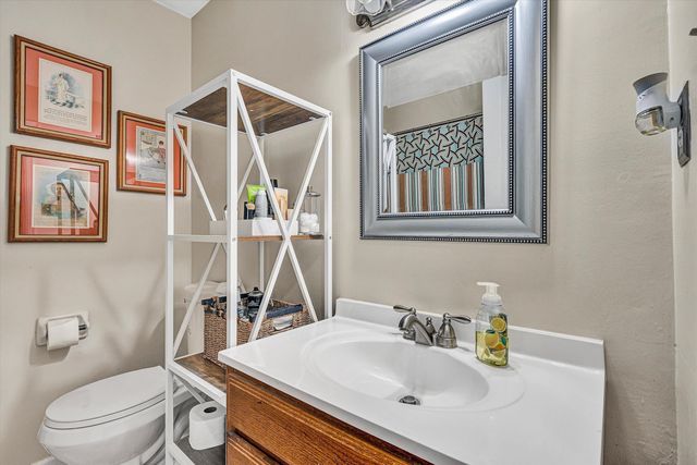 40 Fairfield LN, Troutville, VA 24175