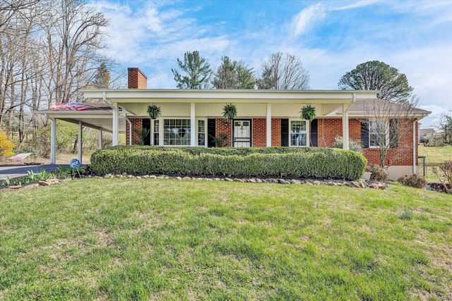 40 Fairfield LN, Troutville, VA 24175