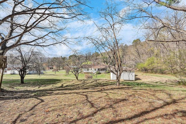 40 Fairfield LN, Troutville, VA 24175