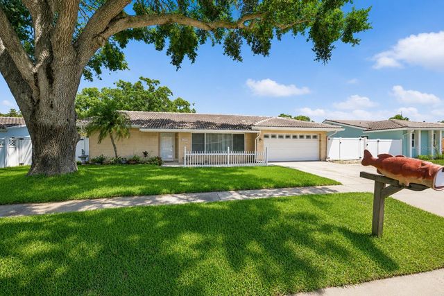 2069 KINGFISHER DRIVE, Palm Harbor, FL 34683
