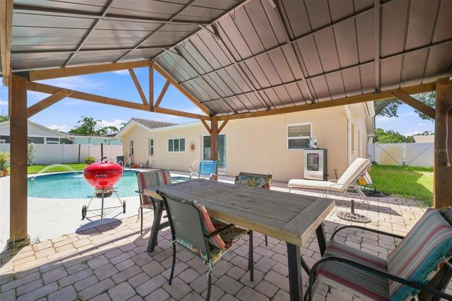 2069 KINGFISHER DRIVE, Palm Harbor, FL 34683