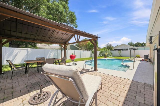 2069 KINGFISHER DRIVE, Palm Harbor, FL 34683