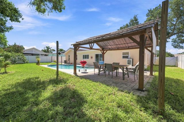 2069 KINGFISHER DRIVE, Palm Harbor, FL 34683
