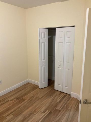 6639 Hidden Cove Drive 4-7, Davie, FL 33314