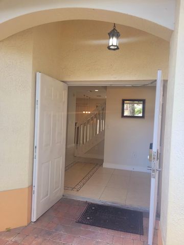 6639 Hidden Cove Drive 4-7, Davie, FL 33314