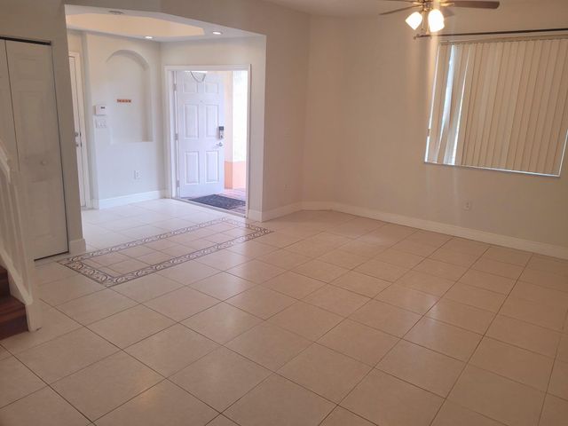 6639 Hidden Cove Drive 4-7, Davie, FL 33314