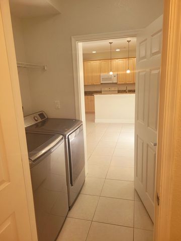 6639 Hidden Cove Drive 4-7, Davie, FL 33314