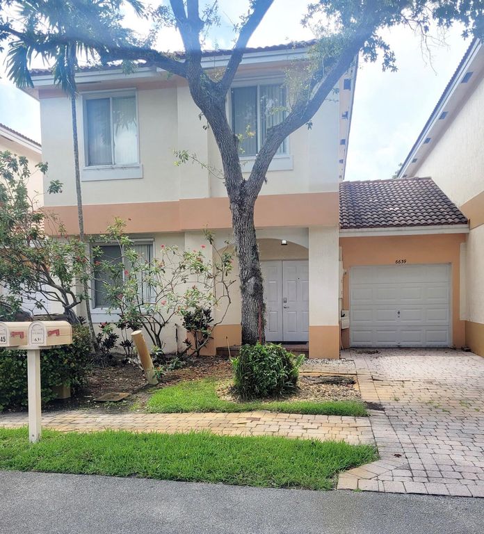 6639 Hidden Cove Drive 4-7, Davie, FL 33314