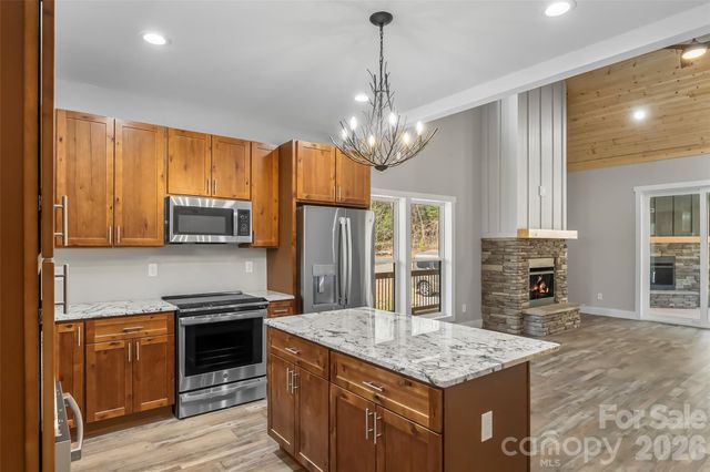 189 Clinchfield Gap Road, Marion, NC 28752