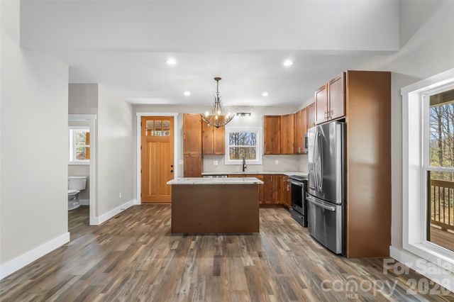 189 Clinchfield Gap Road, Marion, NC 28752