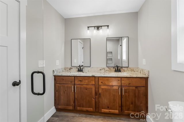 189 Clinchfield Gap Road, Marion, NC 28752