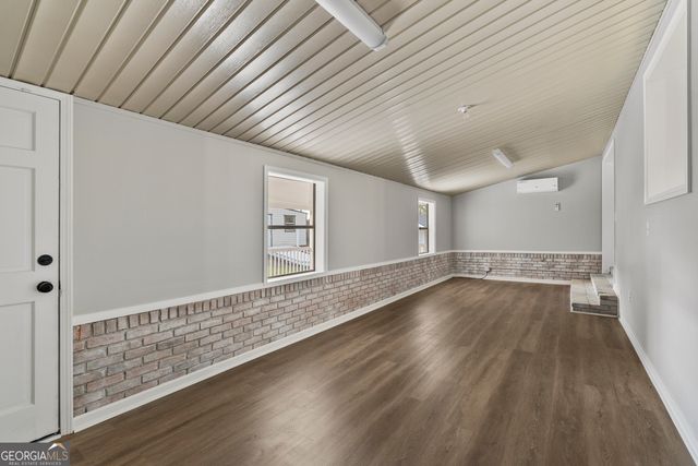 547 Fair Oaks Drive, Columbus, GA 31906