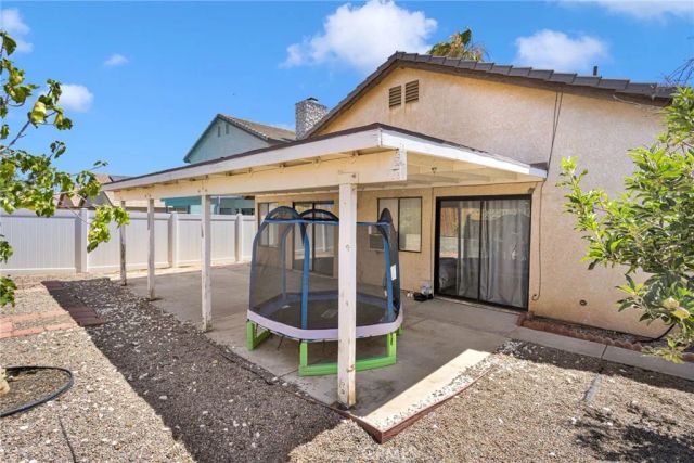 12400 Emeraldstone Dr., Victorville, CA 92392