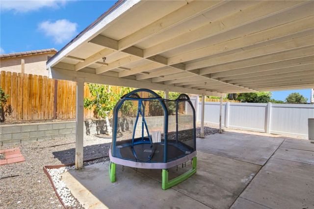 12400 Emeraldstone Dr., Victorville, CA 92392