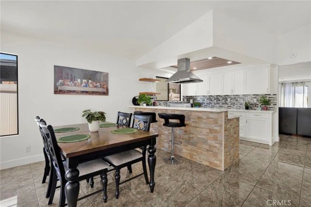 12400 Emeraldstone Dr., Victorville, CA 92392