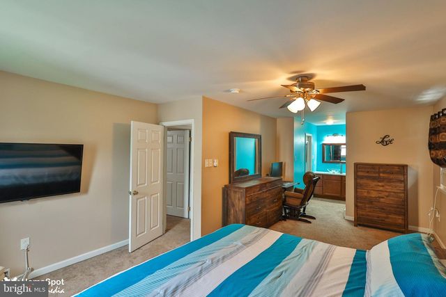 411 E OXFORD ST, Coopersburg, PA 18036