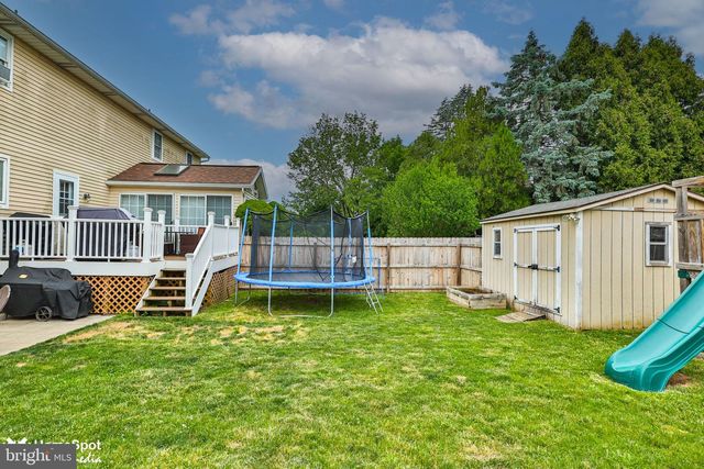 411 E OXFORD ST, Coopersburg, PA 18036