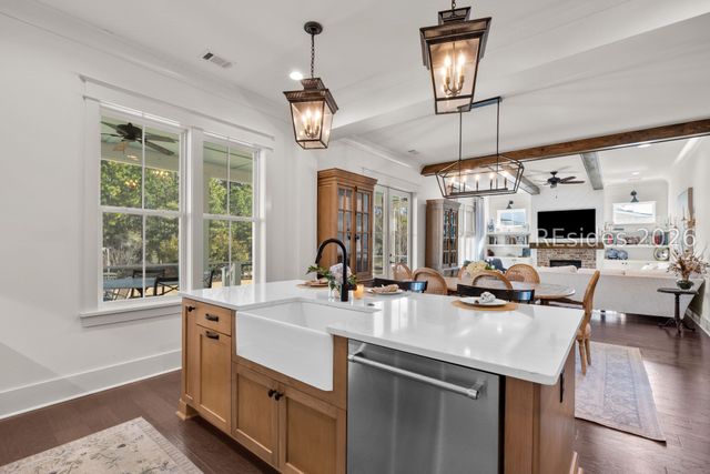 1 Nightshade Ln, Bluffton, SC 29909