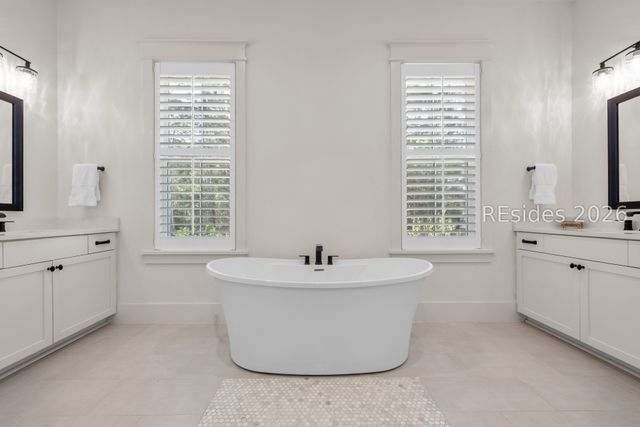 1 Nightshade Ln, Bluffton, SC 29909