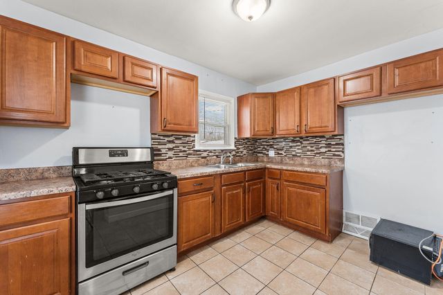 139 N Indiana Street, Griffith, IN 46319