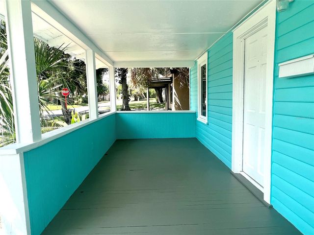 1908 35TH STREET S, St Petersburg, FL 33711