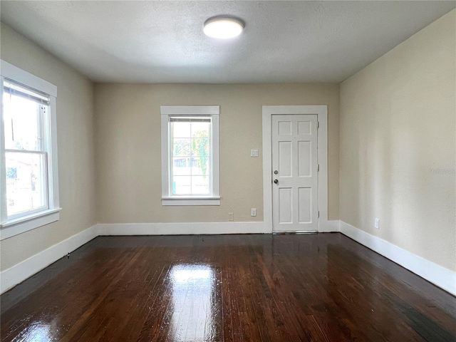 1908 35TH STREET S, St Petersburg, FL 33711