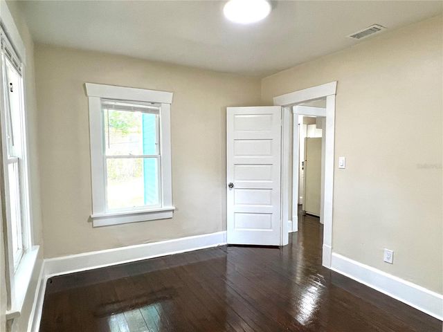 1908 35TH STREET S, St Petersburg, FL 33711