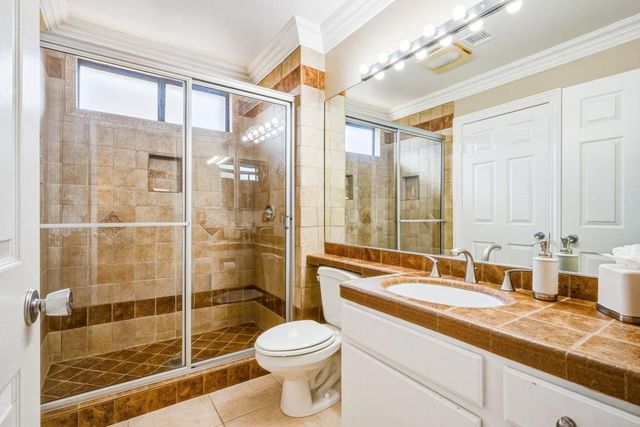 76761 Chrysanthemum Way, Palm Desert, CA 92211