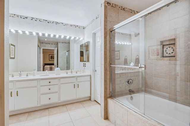 76761 Chrysanthemum Way, Palm Desert, CA 92211