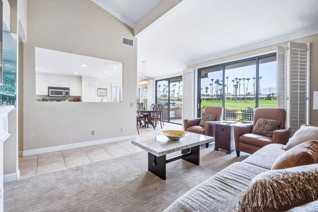 76761 Chrysanthemum Way, Palm Desert, CA 92211