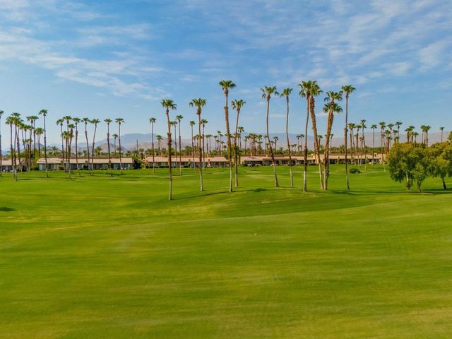 76761 Chrysanthemum Way, Palm Desert, CA 92211