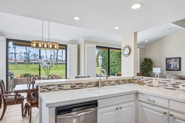 76761 Chrysanthemum Way, Palm Desert, CA 92211