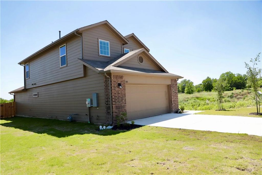 3103 Crystal Bend DR, Pflugerville, TX 78660