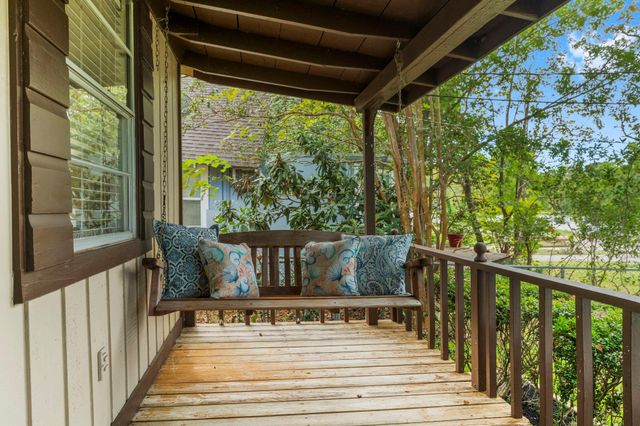 1745 E Pine Lake Circle, Conroe, TX 77316