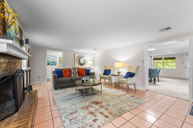 1745 E Pine Lake Circle, Conroe, TX 77316