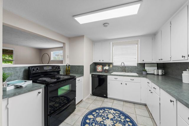 1745 E Pine Lake Circle, Conroe, TX 77316