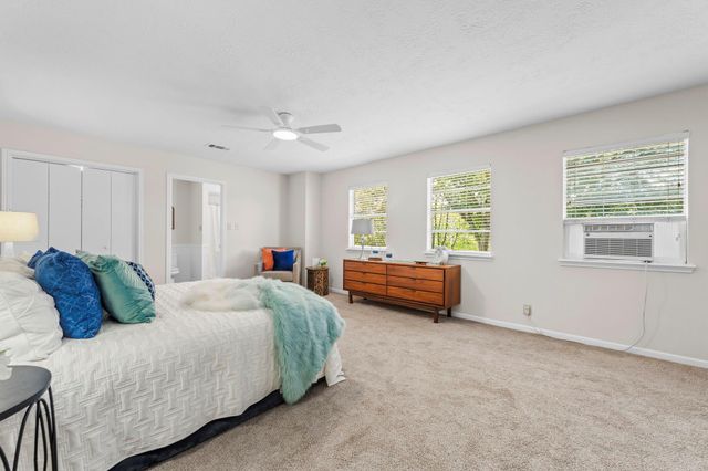 1745 E Pine Lake Circle, Conroe, TX 77316