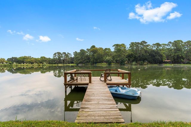 1745 E Pine Lake Circle, Conroe, TX 77316