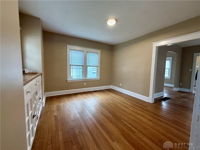 215 Aberdeen Drive, Middletown, OH 45042