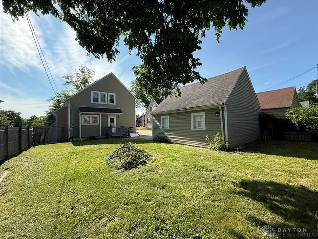 215 Aberdeen Drive, Middletown, OH 45042