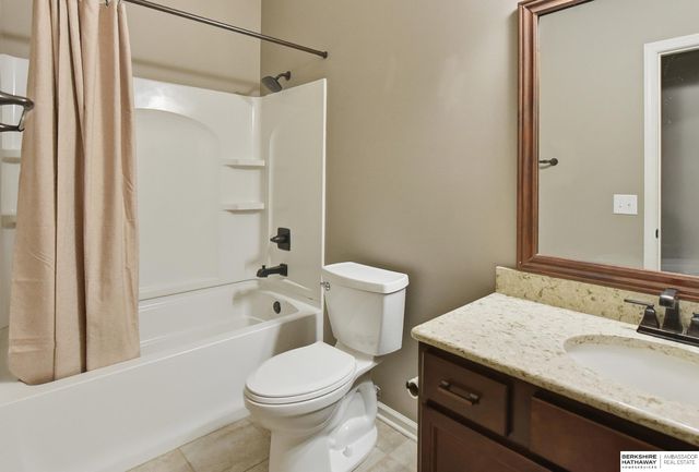 4519 N 206th Street, Elkhorn, NE 68022