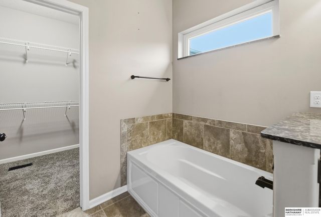 4519 N 206th Street, Elkhorn, NE 68022
