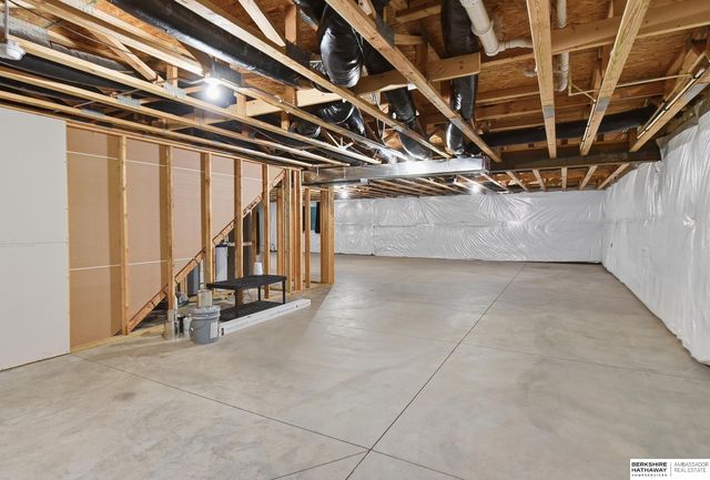 4519 N 206th Street, Elkhorn, NE 68022