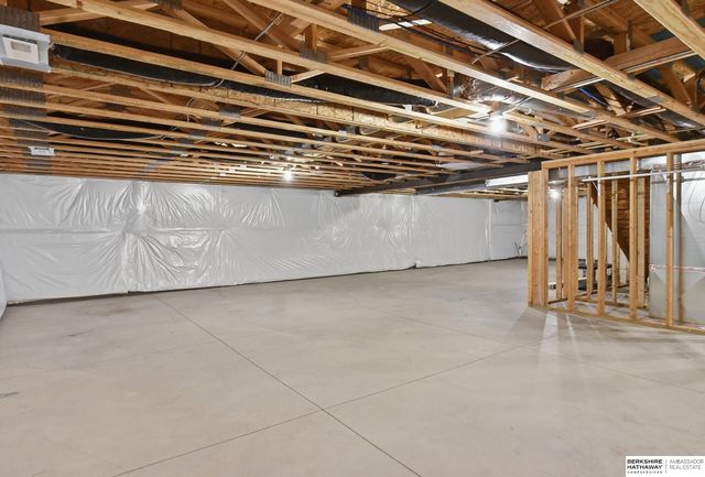 4519 N 206th Street, Elkhorn, NE 68022