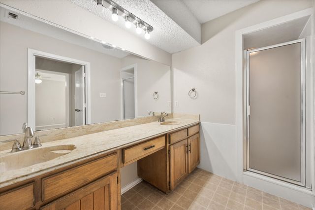 5903 Spring Hill Court, Arlington, TX 76016