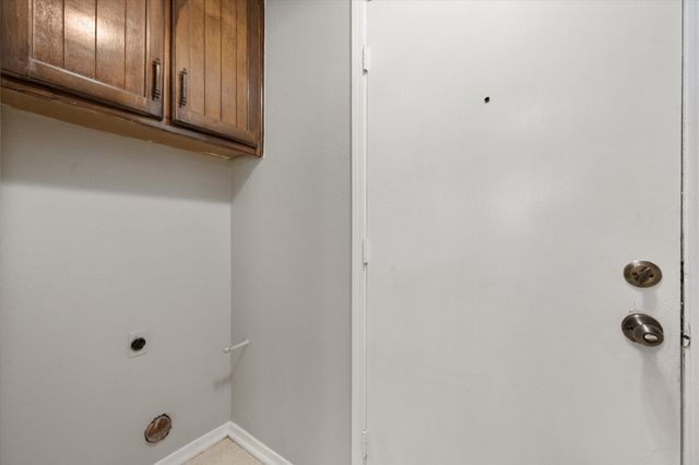 5903 Spring Hill Court, Arlington, TX 76016