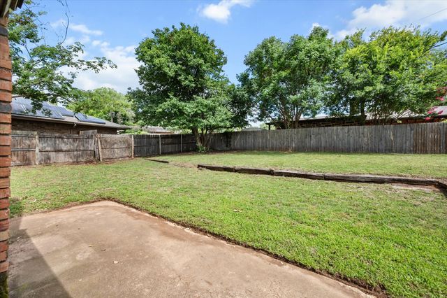 5903 Spring Hill Court, Arlington, TX 76016