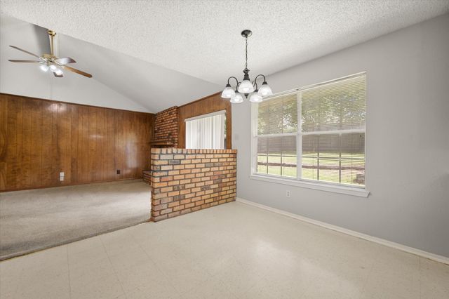 5903 Spring Hill Court, Arlington, TX 76016